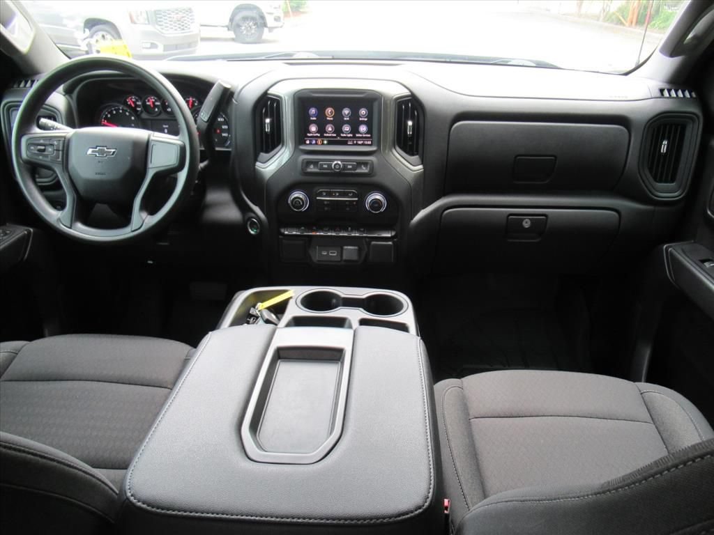 Used 2024 Chevrolet Silverado 1500 Custom w/ Dark Appearance Package RWD image 11