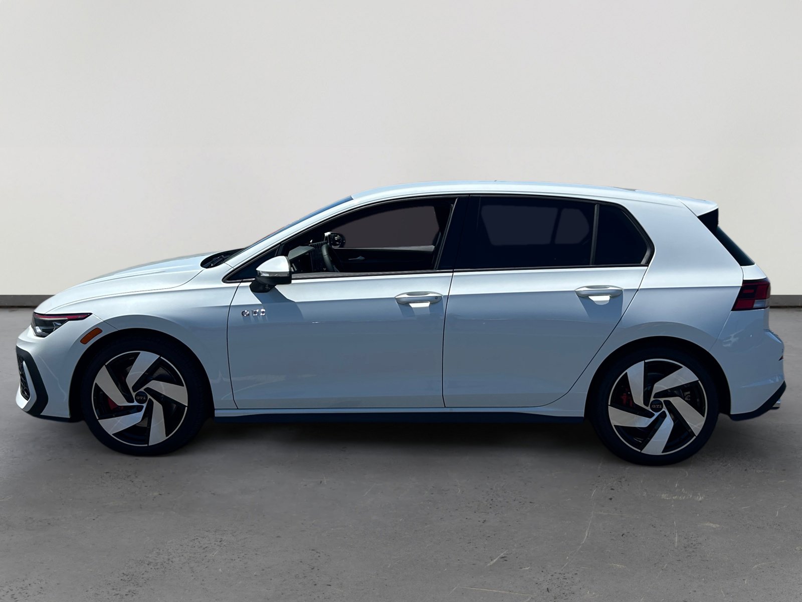New 2026 Volkswagen Golf SE FWD image 2