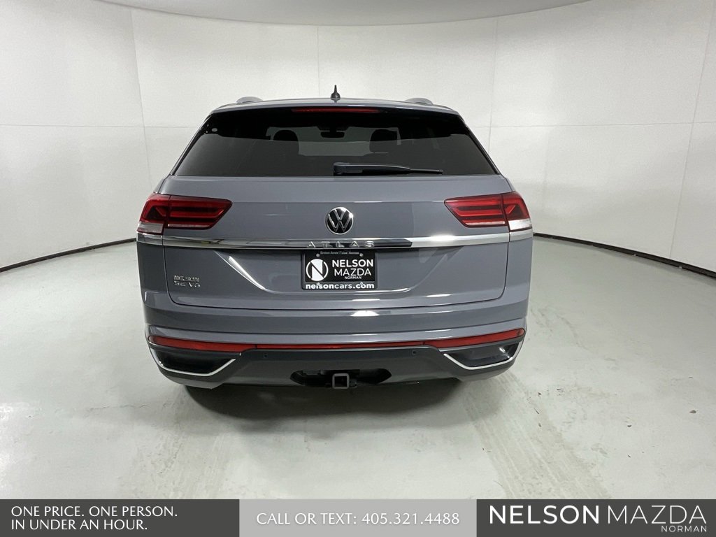Used 2021 Volkswagen Atlas Cross Sport SE image 9