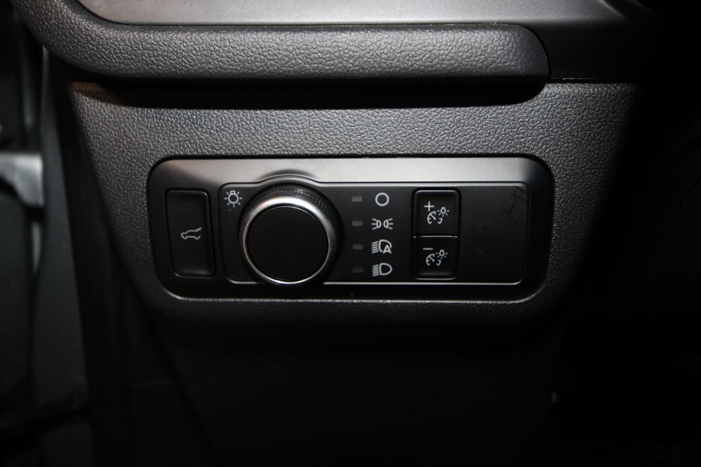 Used 2024 Ford Escape ST-Line w/ Tech Pack #1 FWD image 9