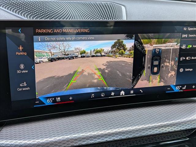 Used 2025 BMW 330i Sedan w/ Premium Package image 13