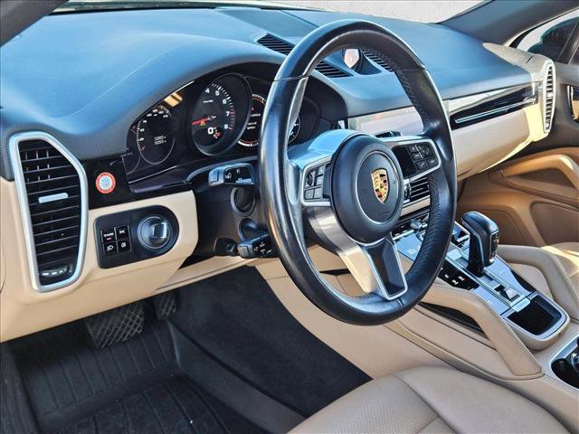 Used 2020 Porsche Cayenne image 10