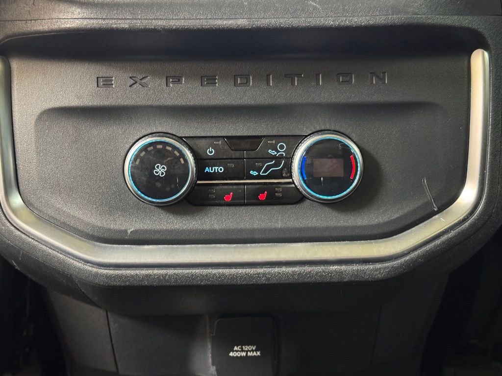 Used 2025 Ford Expedition Max Platinum image 19