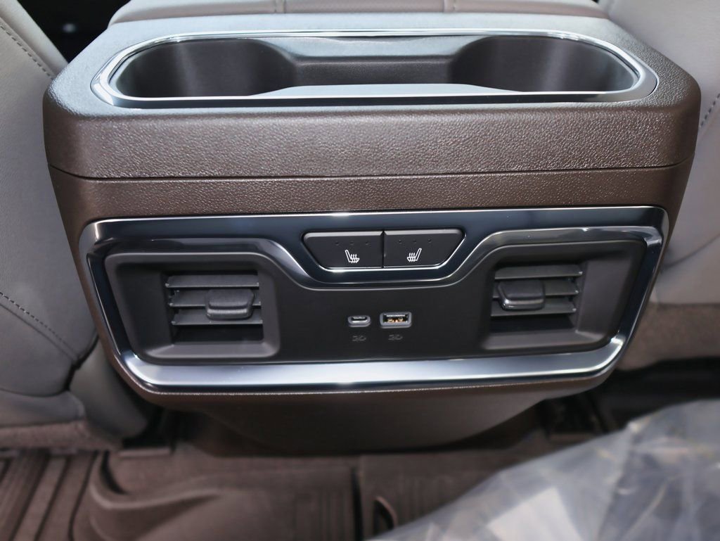 New 2026 GMC Sierra 1500 SLT w/ SLT Premium Plus Package image 10