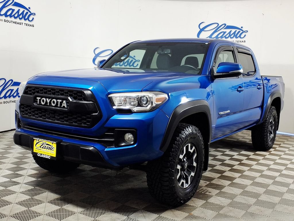 Used 2017 Toyota Tacoma SR AWD/4WD image 6