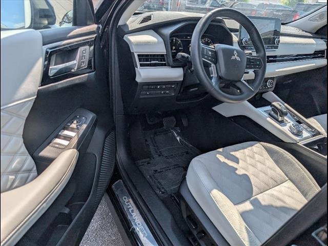 Used 2024 Mitsubishi Outlander SEL image 6