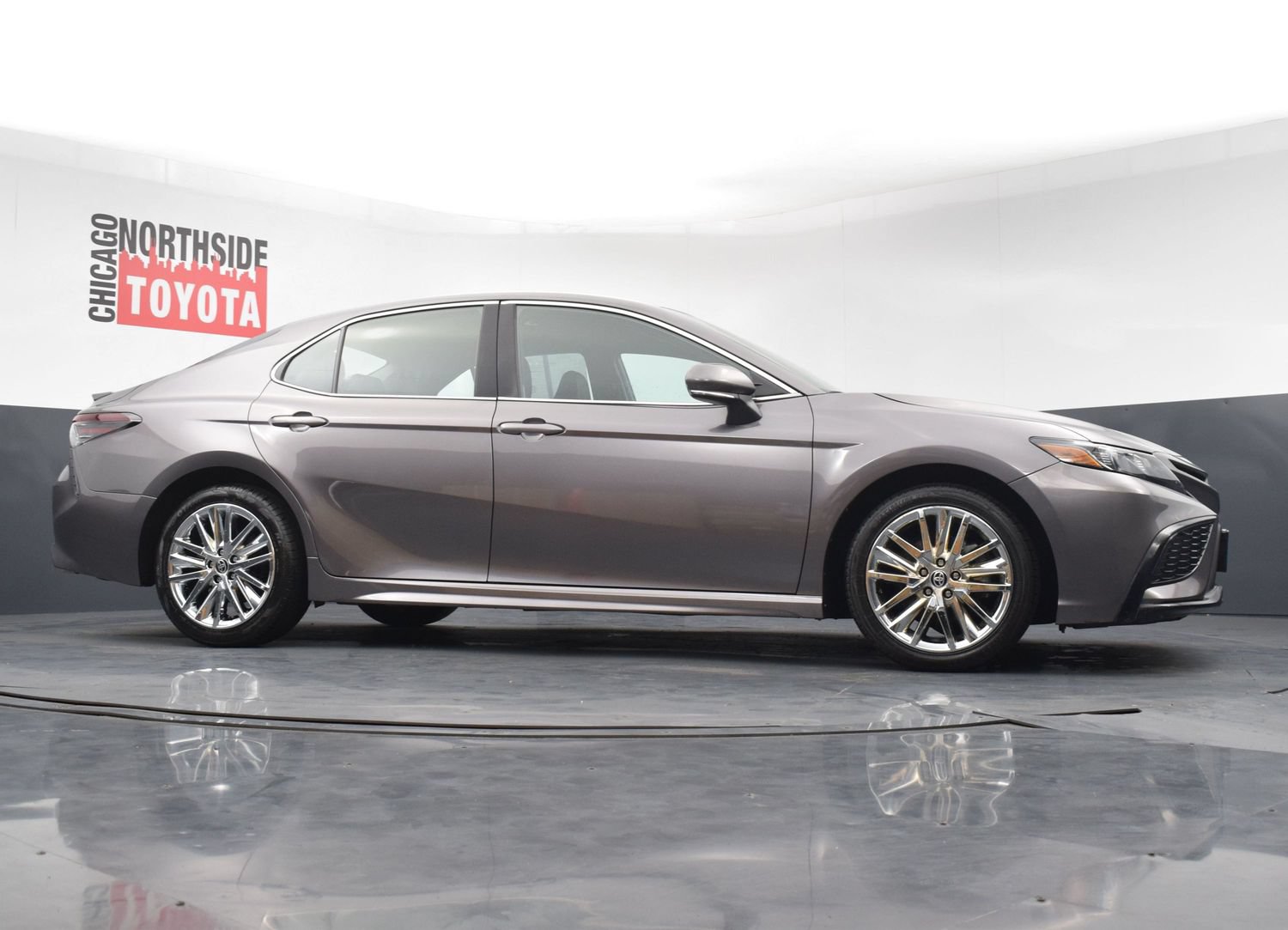 Used 2024 Toyota Camry SE FWD image 27
