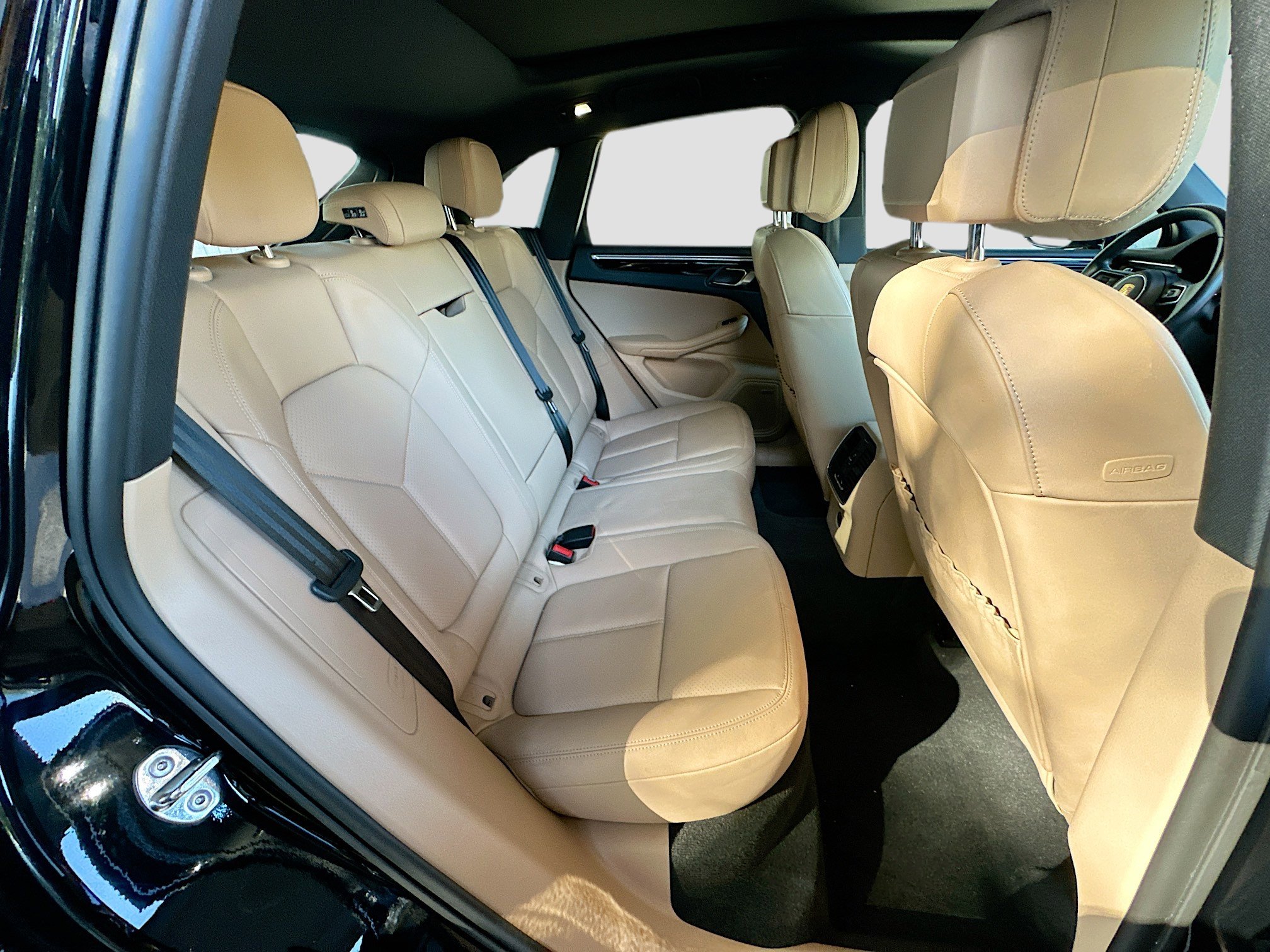 Used 2022 Porsche Macan image 29