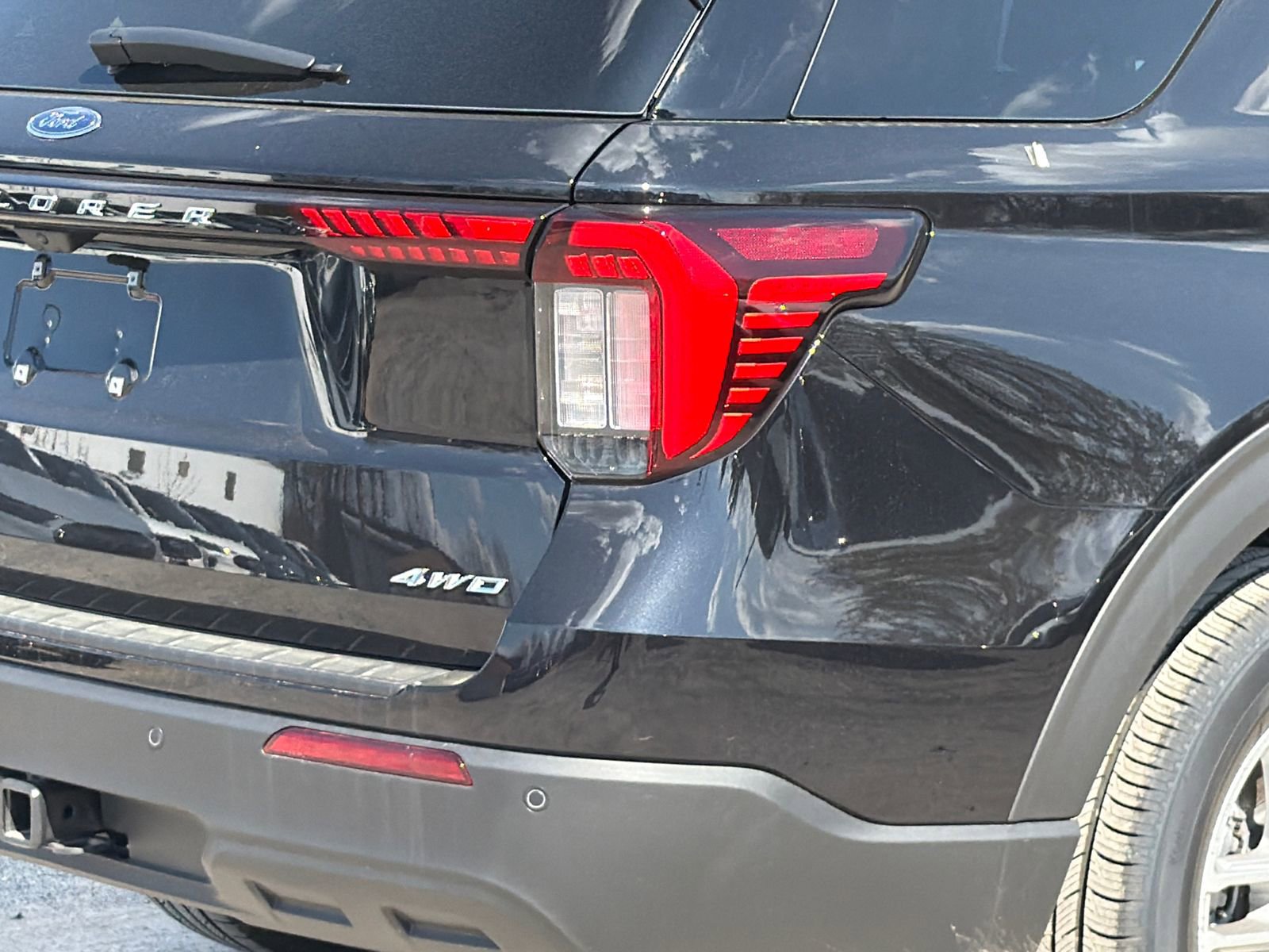 New 2026 Ford Explorer Active image 4