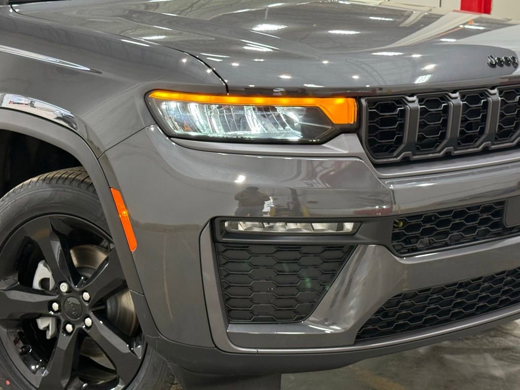 New 2026 Jeep Grand Cherokee Limited w/ Limited Altitude Package image 44
