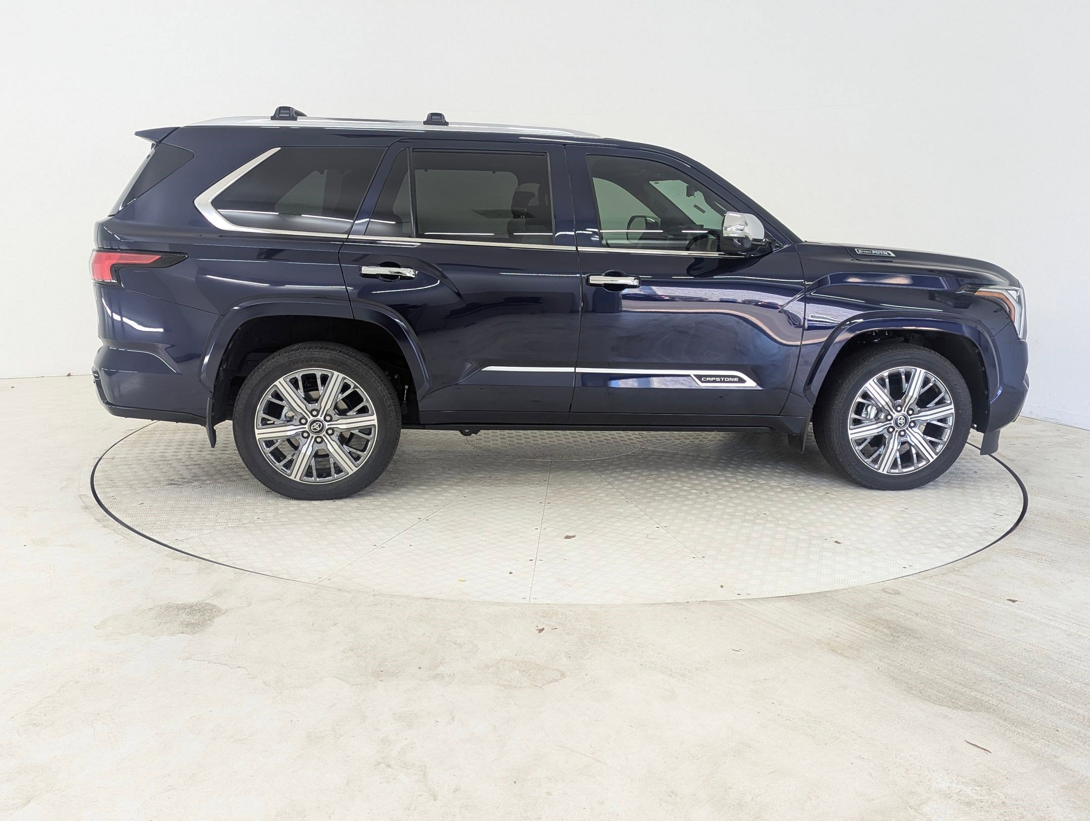 Used 2025 Toyota Sequoia Capstone image 8