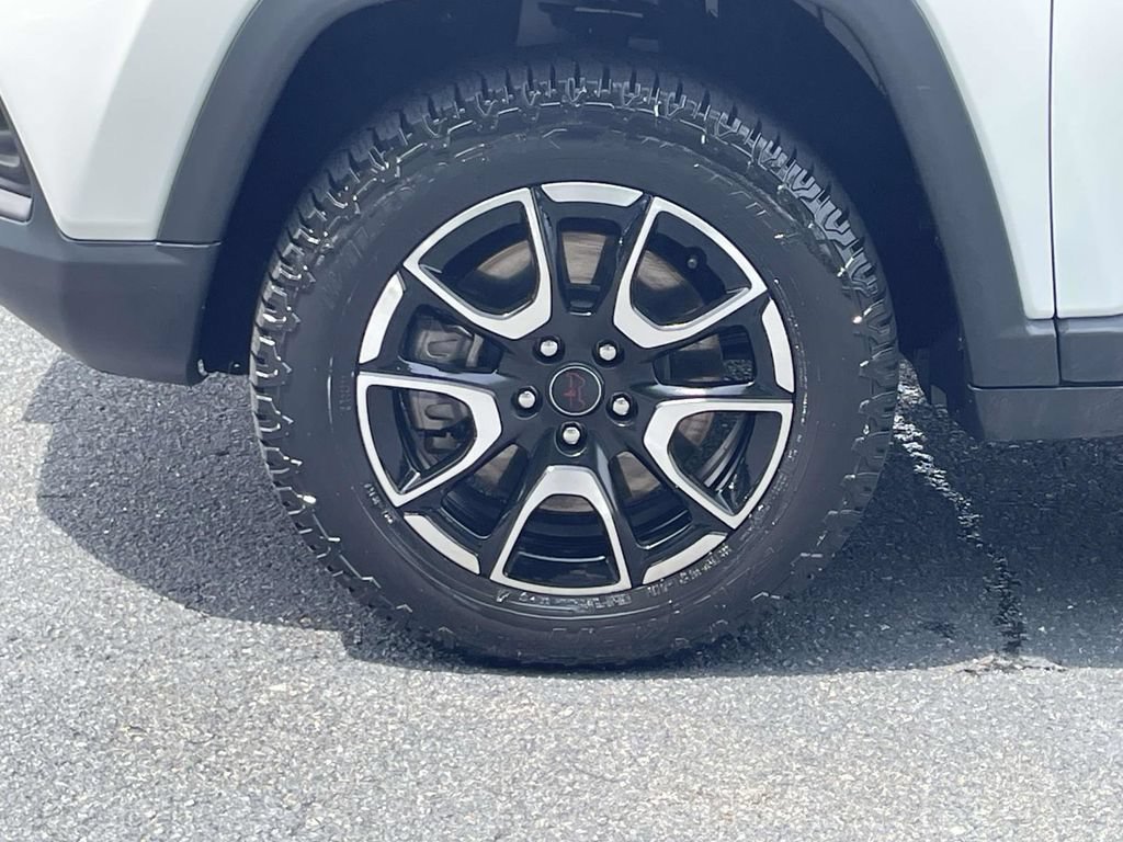 Certified 2025 Jeep Compass Trailhawk AWD/4WD image 11