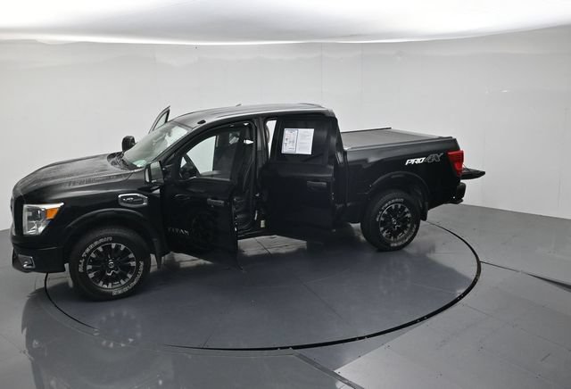 Used 2017 Nissan Titan PRO-4X w/ Pro-4x Convenience Package AWD/4WD image 46