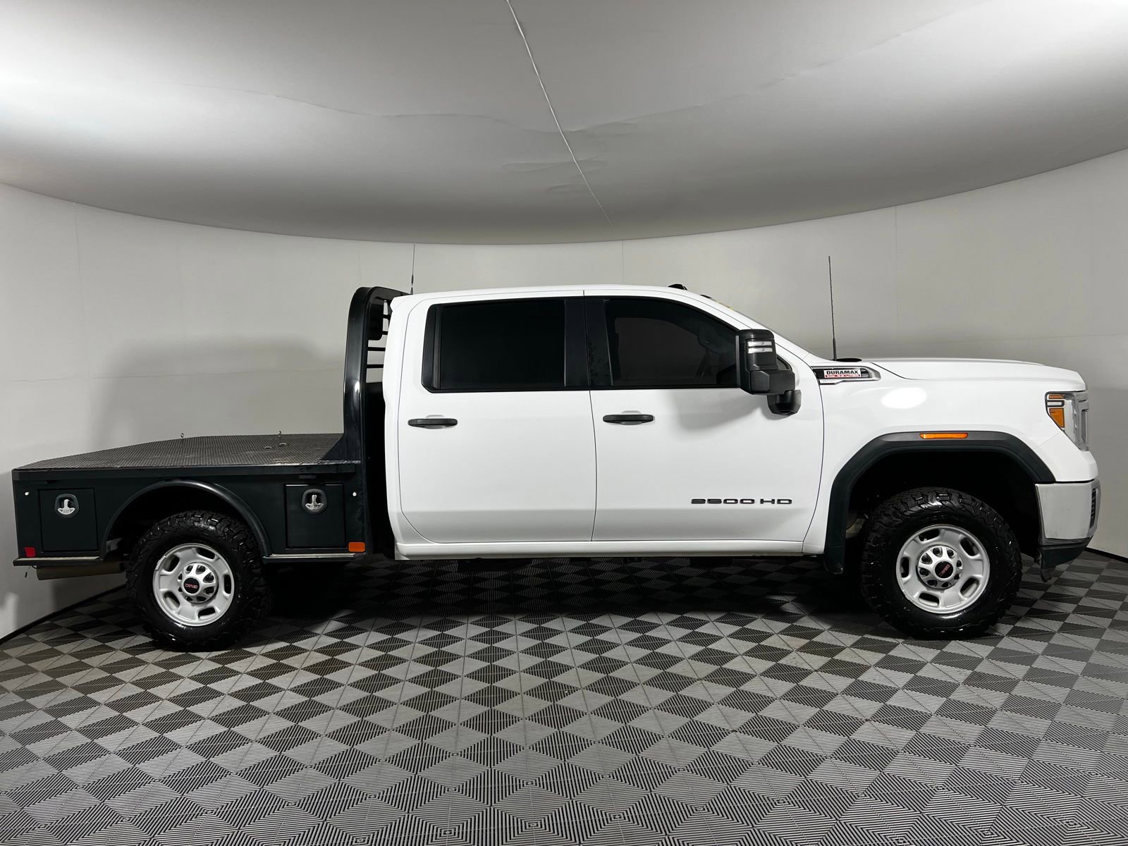 Used 2023 GMC Sierra 2500 Pro w/ Convenience Package AWD/4WD image 4