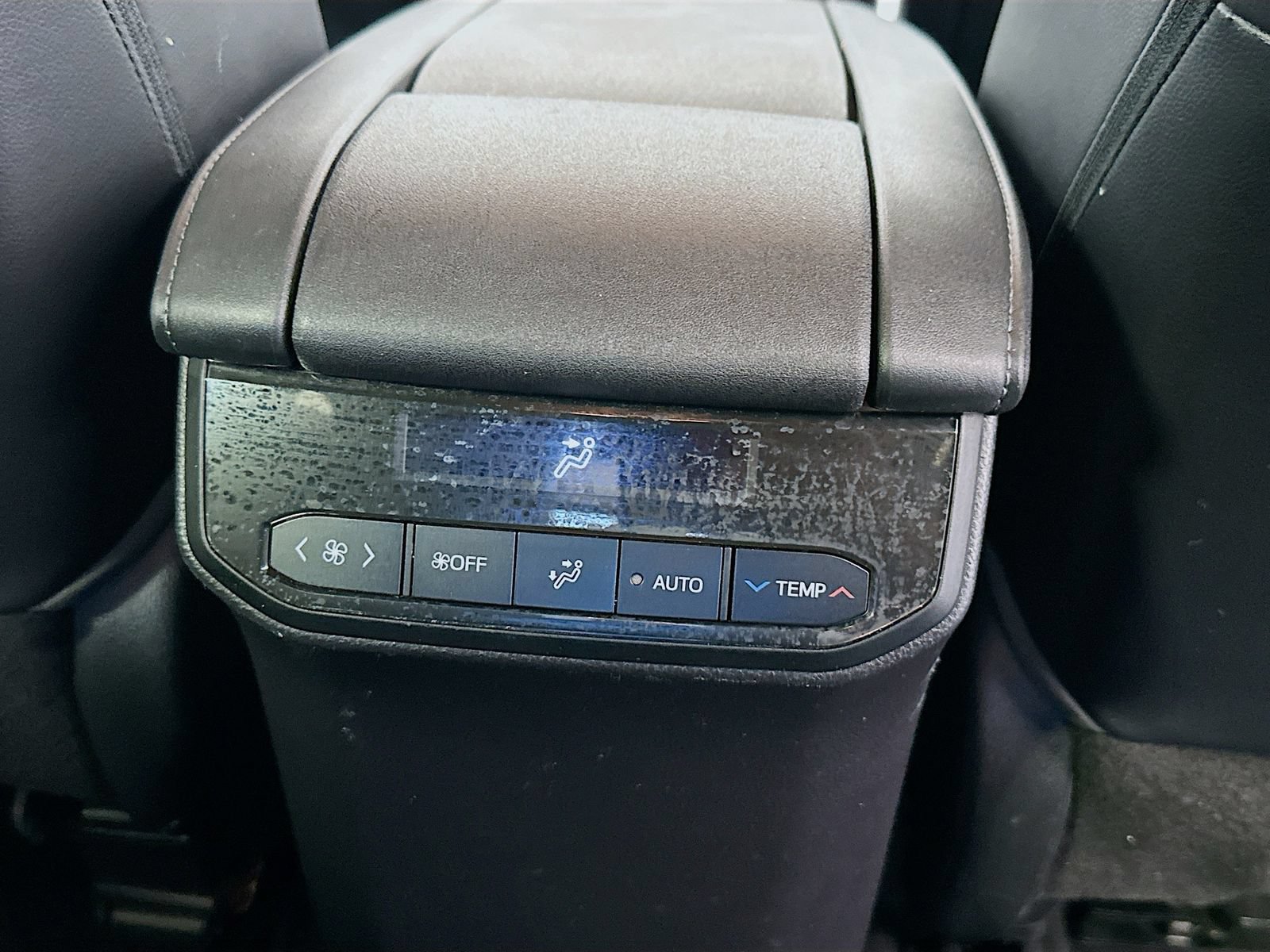 Used 2021 Toyota Highlander XSE FWD image 24