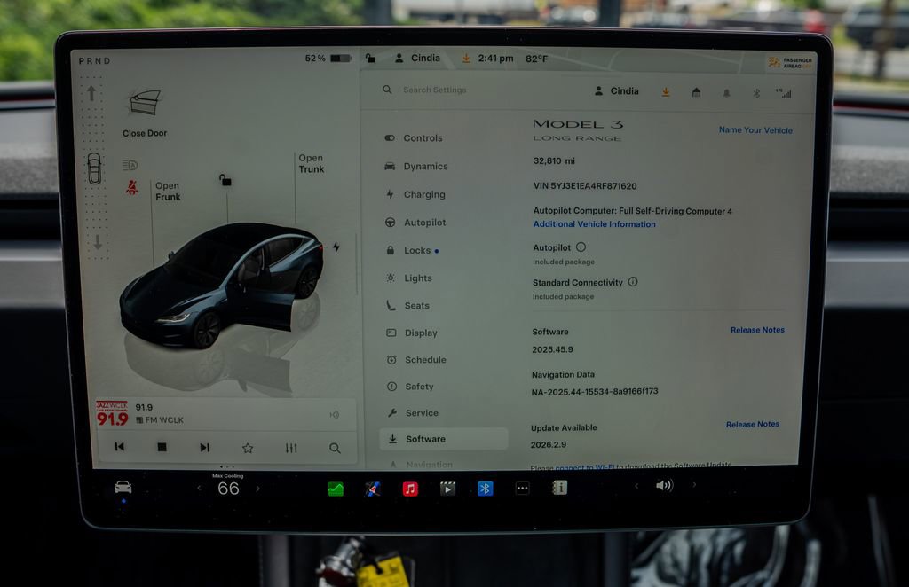 Used 2024 Tesla Model 3 Long Range RWD image 9