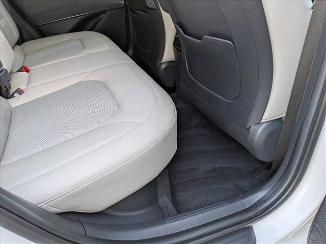 Used 2024 Kia Niro EX Touring FWD image 18