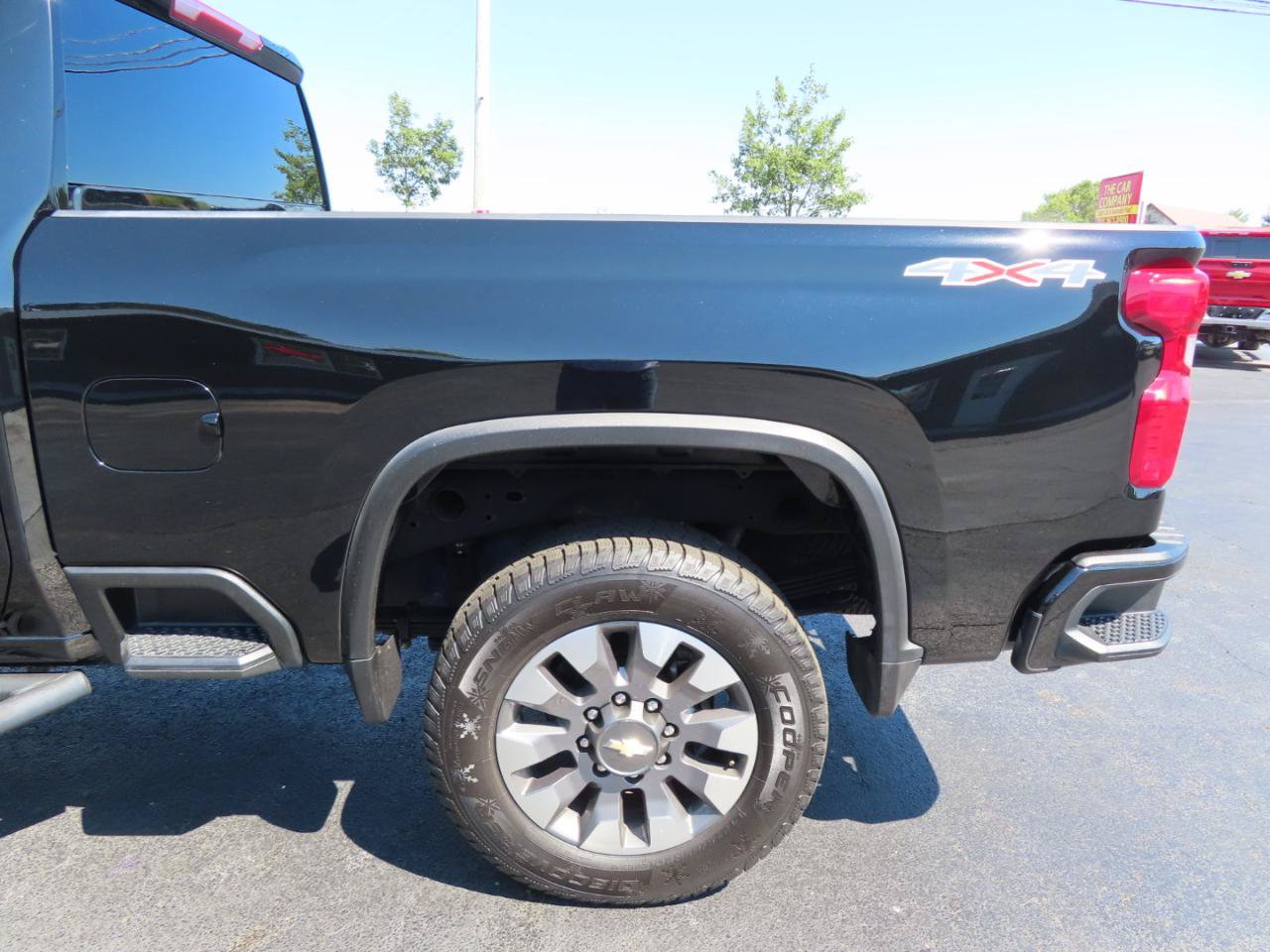 Used 2024 Chevrolet Silverado 2500 Custom w/ Custom Convenience Package AWD/4WD image 16