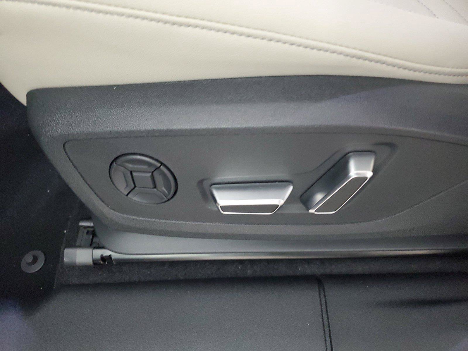 New 2026 Audi Q3 quattro 2.0T AWD/4WD image 21