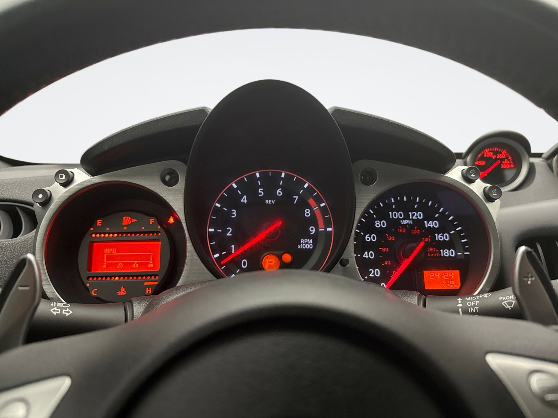 Used 2017 Nissan 370Z Touring image 13