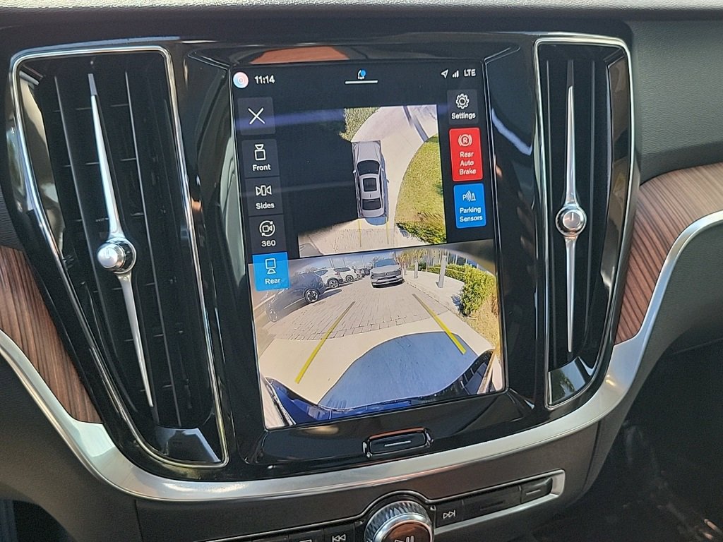 Used 2025 Volvo S60 B5 Plus image 22