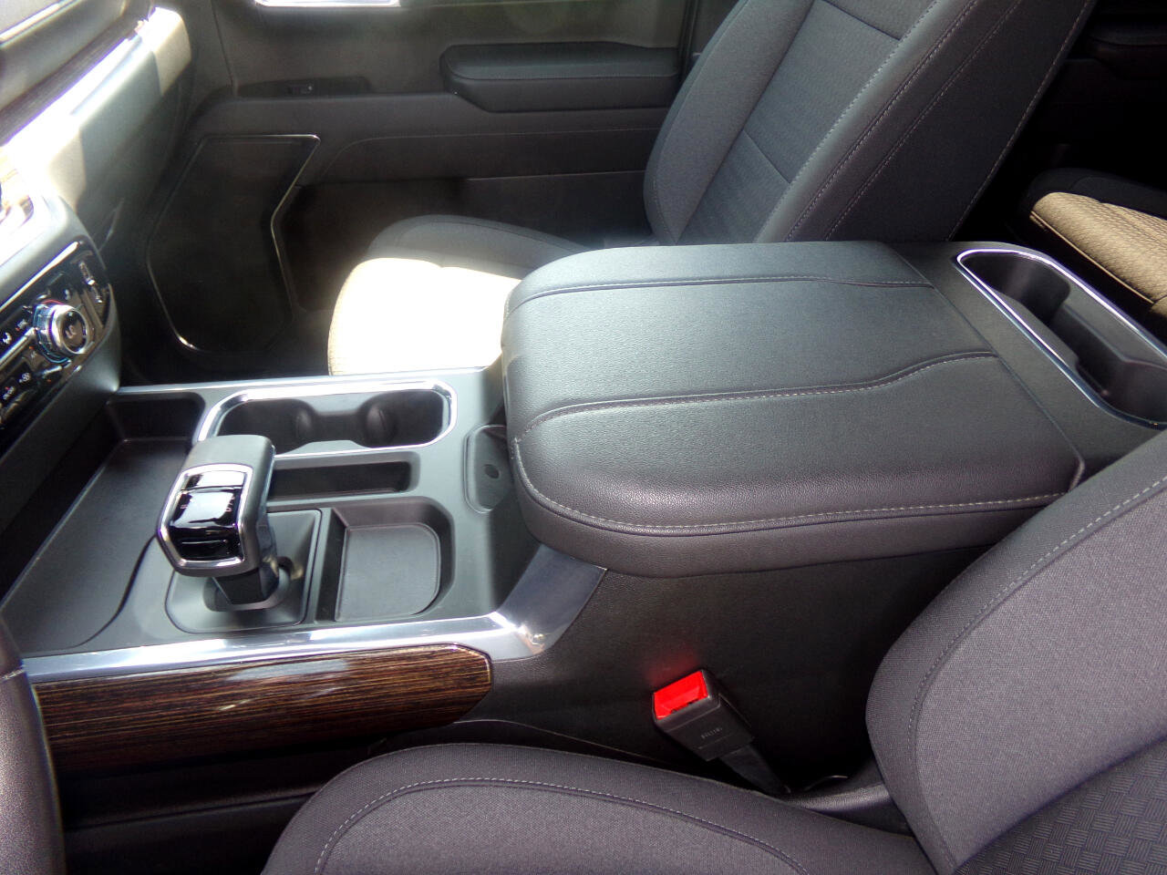 Used 2023 GMC Sierra 1500 Elevation image 27