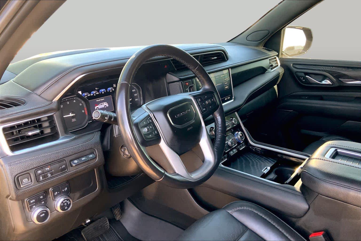Used 2021 GMC Yukon Denali AWD/4WD image 18