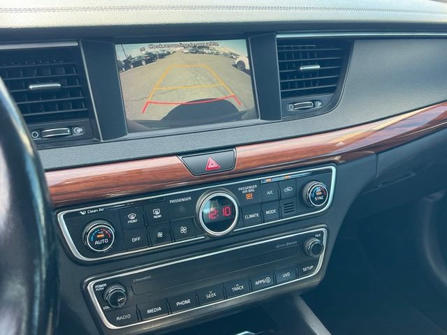 Used 2017 Kia Cadenza Premium FWD image 22