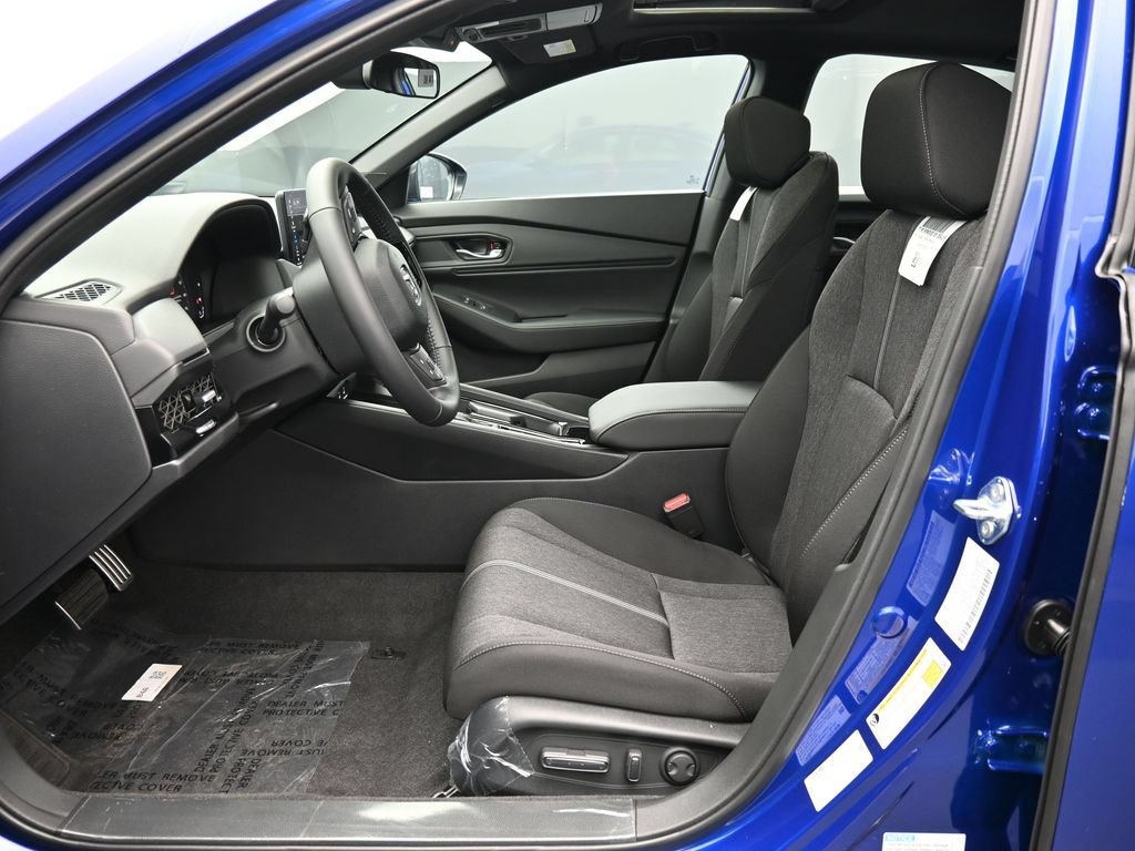 Used 2025 Honda Accord Sport image 18