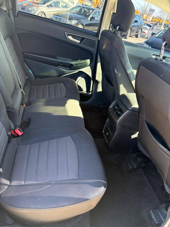 Used 2016 Ford Edge SE FWD image 29