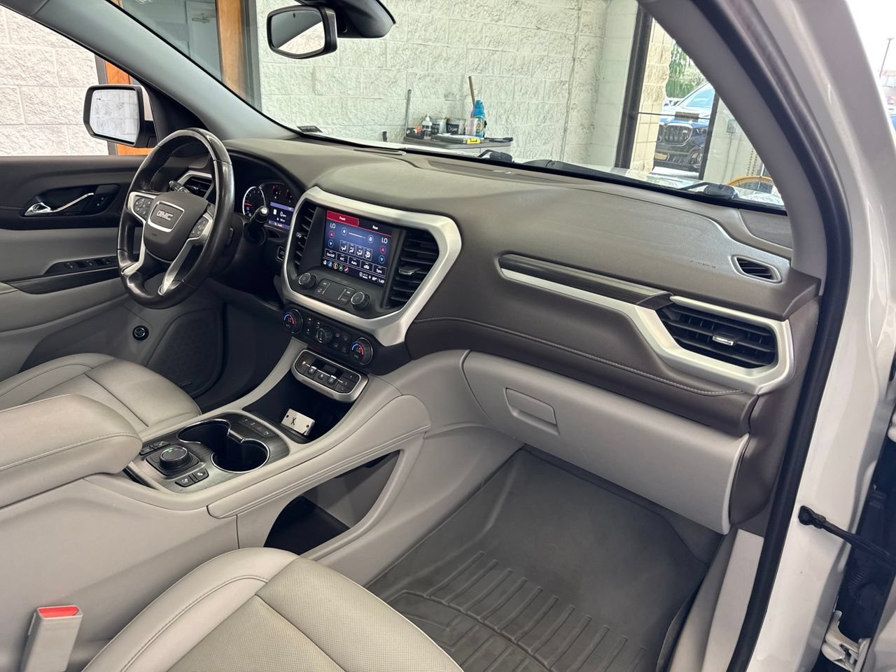 Used 2021 GMC Acadia SLT w/ Preferred Package FWD image 53
