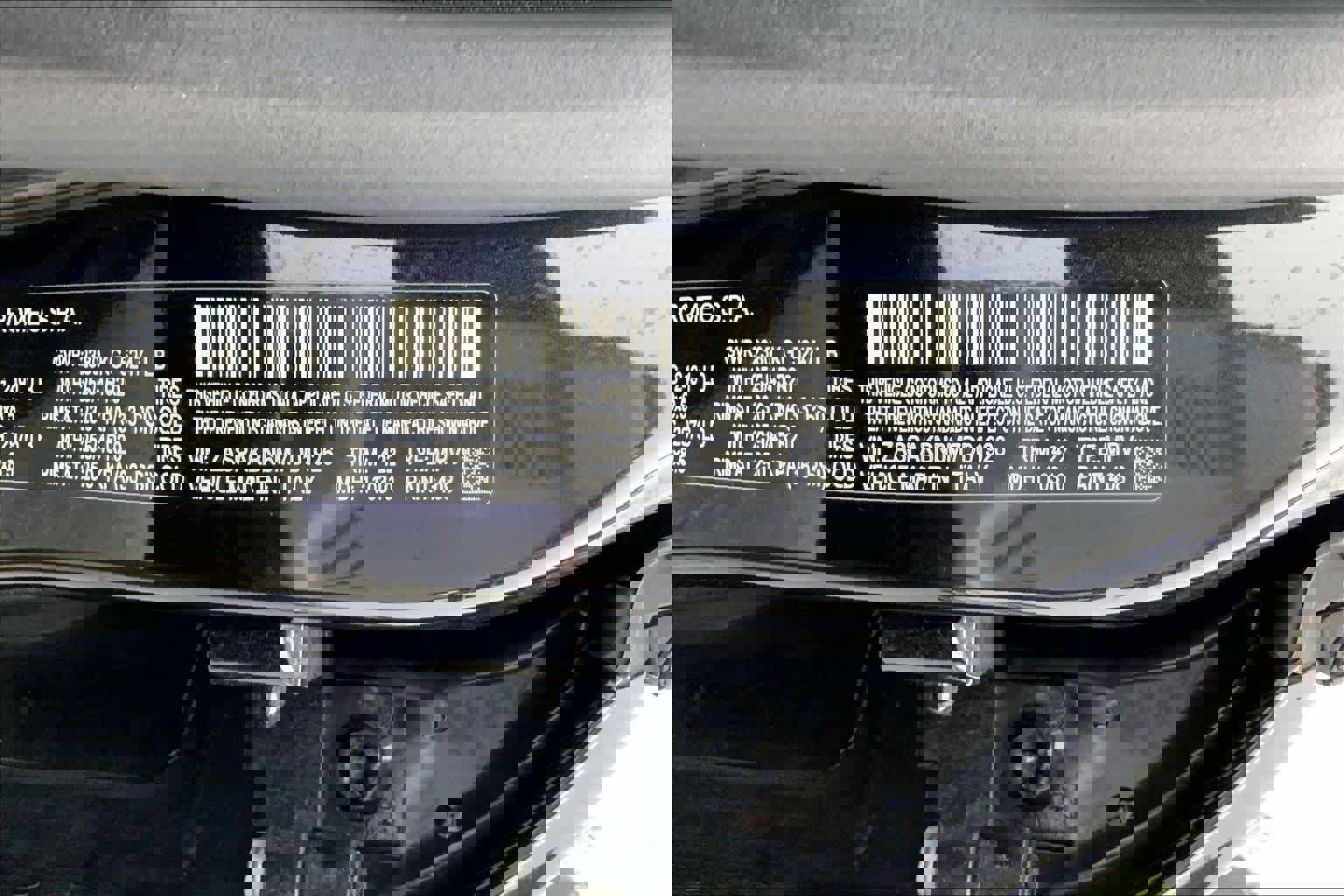 Used 2021 Alfa Romeo Stelvio Ti Sport image 31