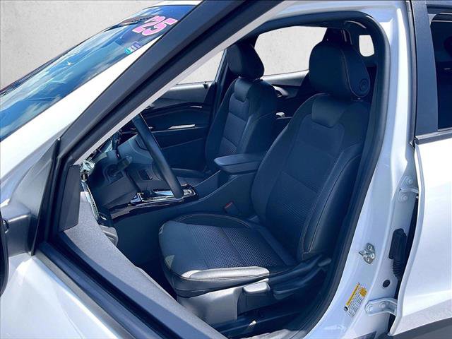Used 2025 Chevrolet Trax LT w/ Driver Confidence Package FWD image 26