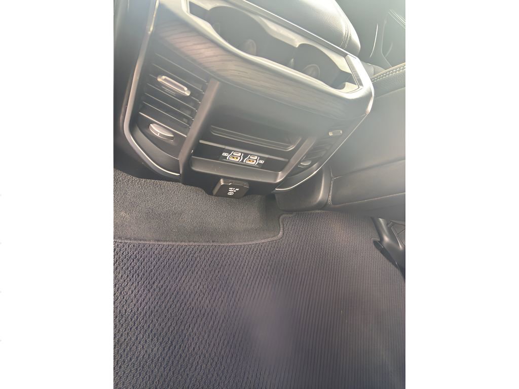 Used 2024 RAM 1500 Laramie image 14