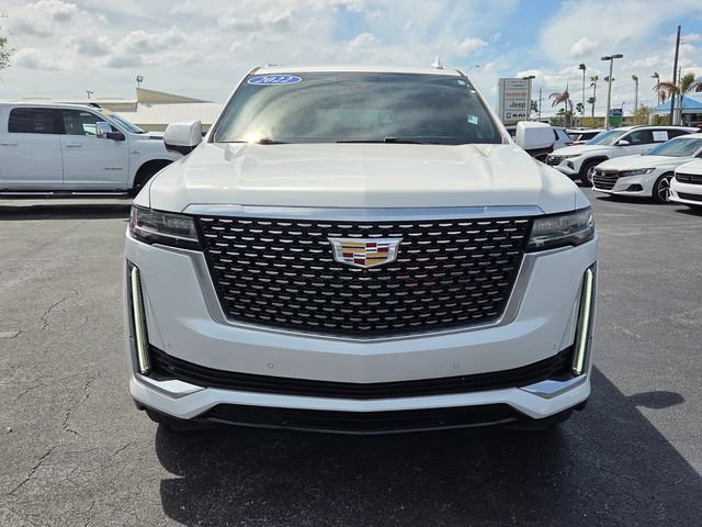 Used 2022 Cadillac Escalade ESV Luxury RWD image 2
