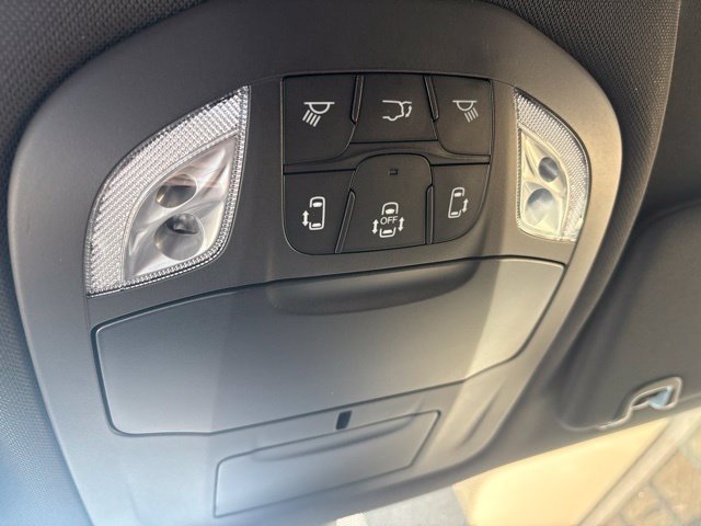 New 2027 Chrysler Pacifica Select FWD image 15