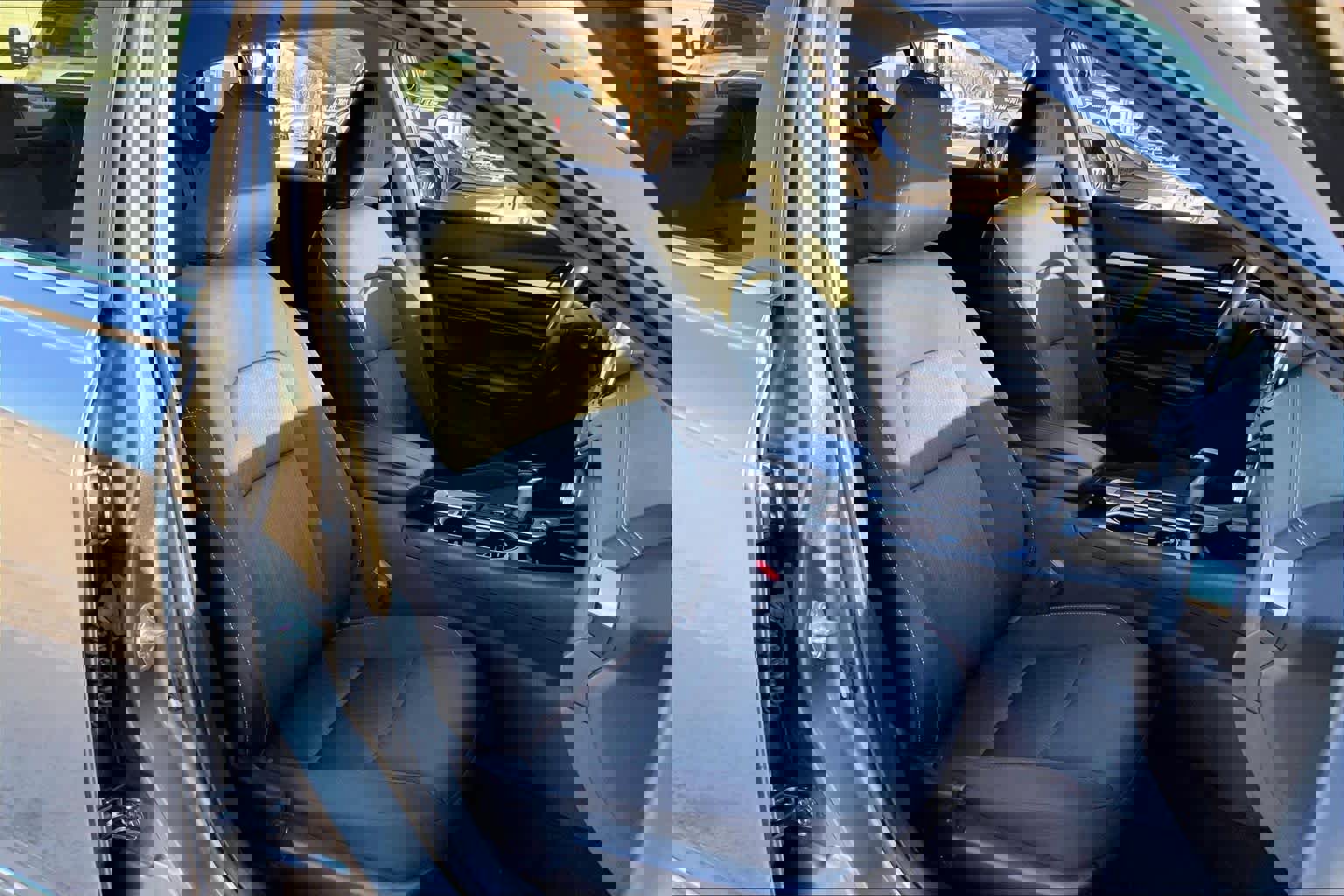 Used 2022 Nissan Altima 2.5 SV w/ SV Premium Package image 9