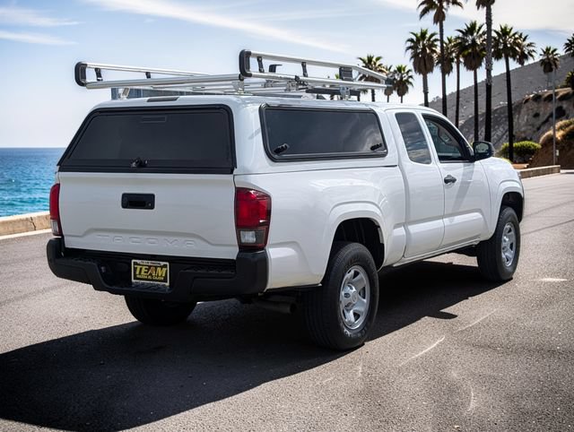 Used 2022 Toyota Tacoma SR RWD image 5