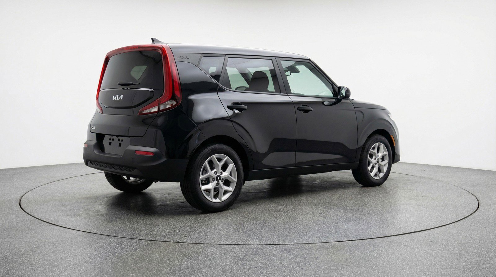 Used 2025 Kia Soul LX w/ LX Technology Package FWD image 9
