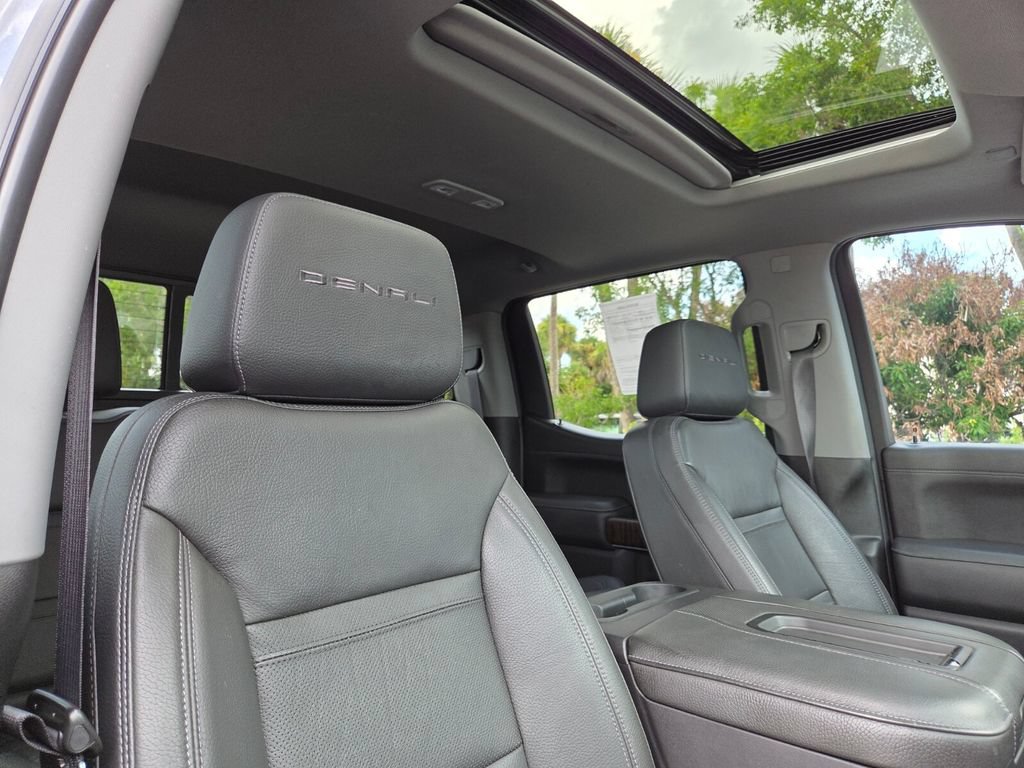Used 2021 GMC Sierra 1500 Denali w/ Denali Ultimate Package AWD/4WD image 16