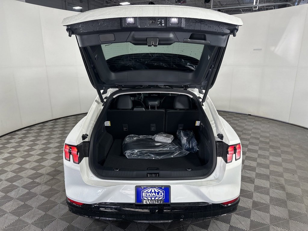 New 2024 Ford Mustang Mach-E Premium image 16