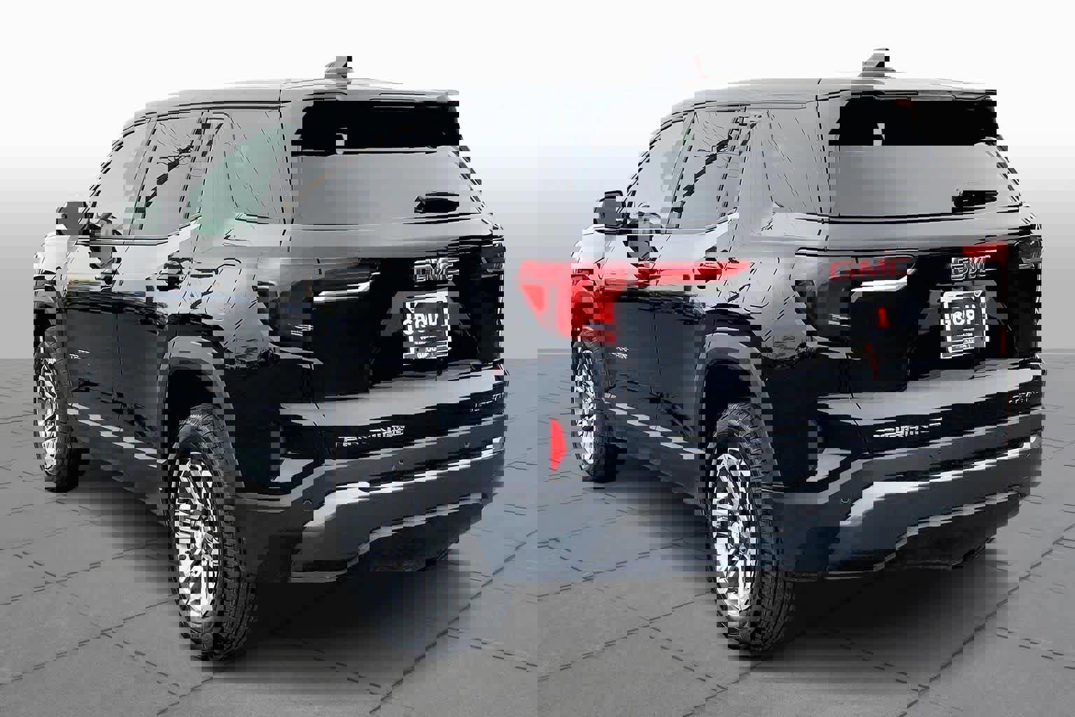 Used 2025 GMC Terrain Elevation image 12