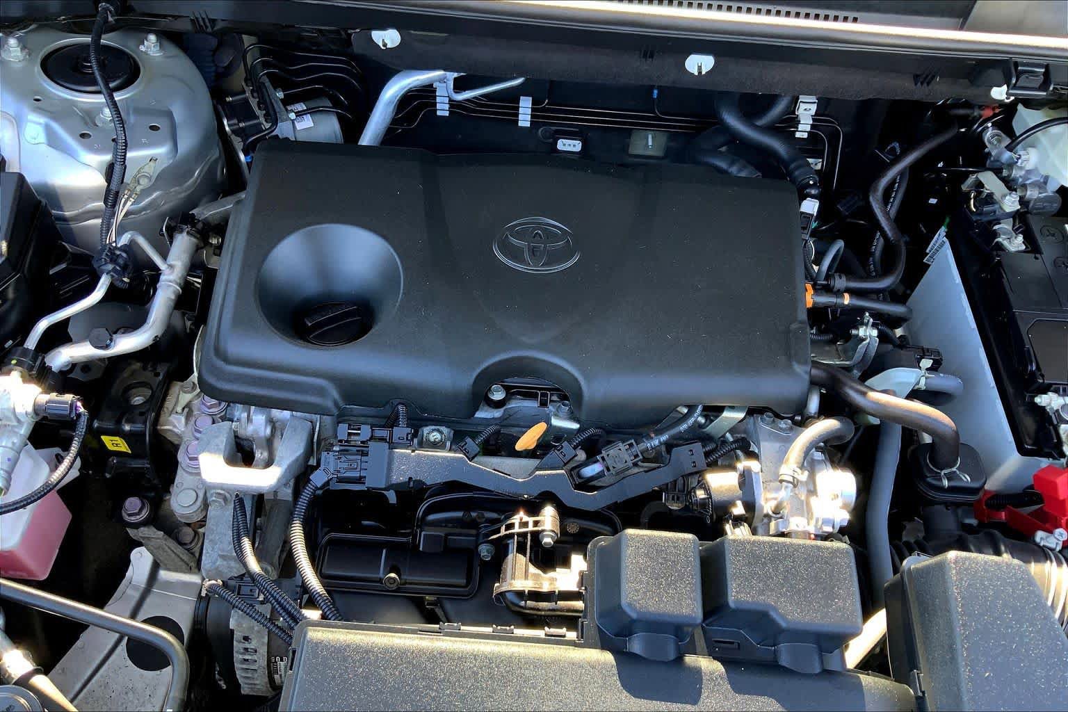 Used 2022 Toyota RAV4 XLE w/ Convenience Package AWD/4WD image 33