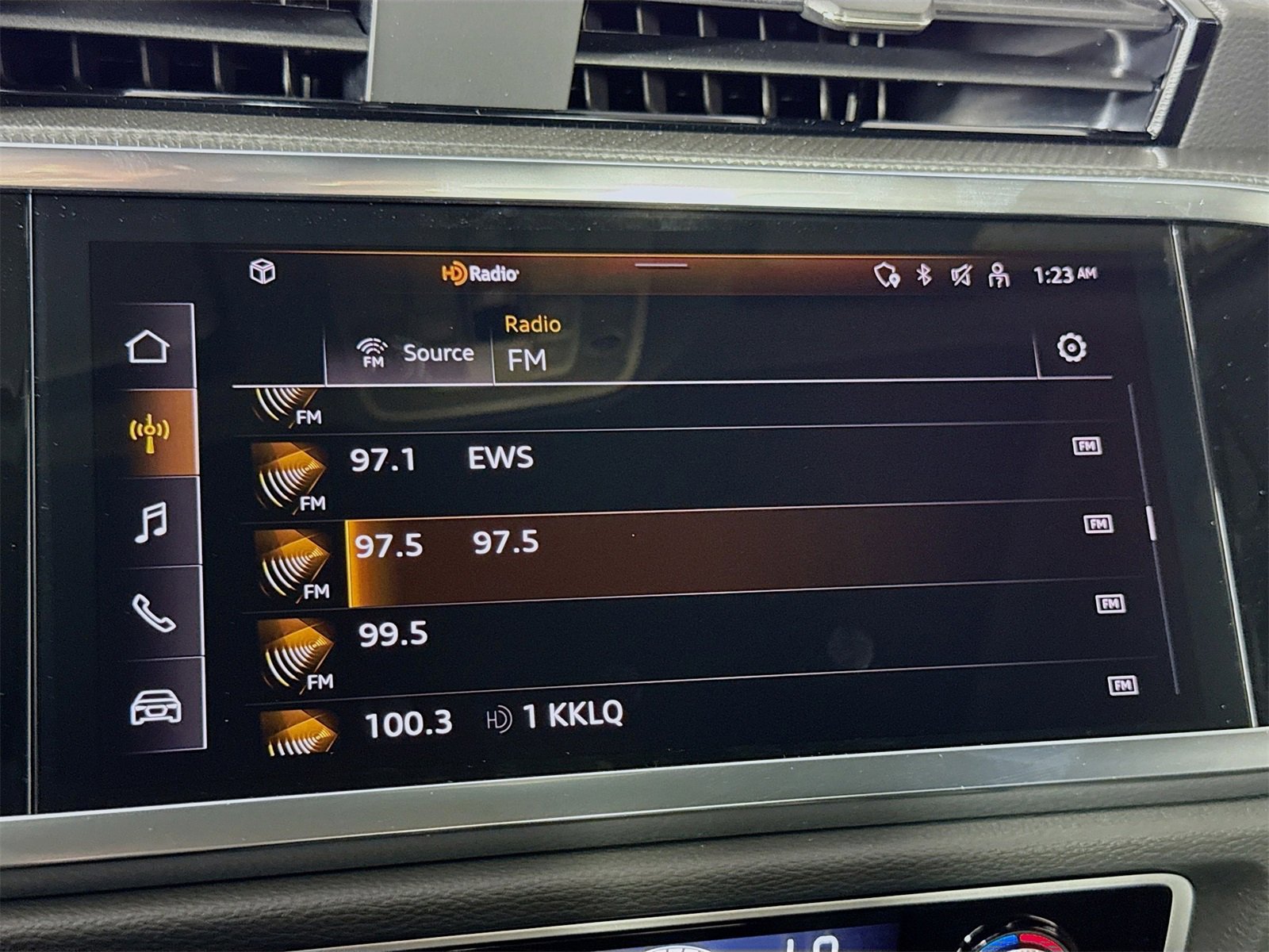 New 2025 Audi Q3 2.0T Premium image 14