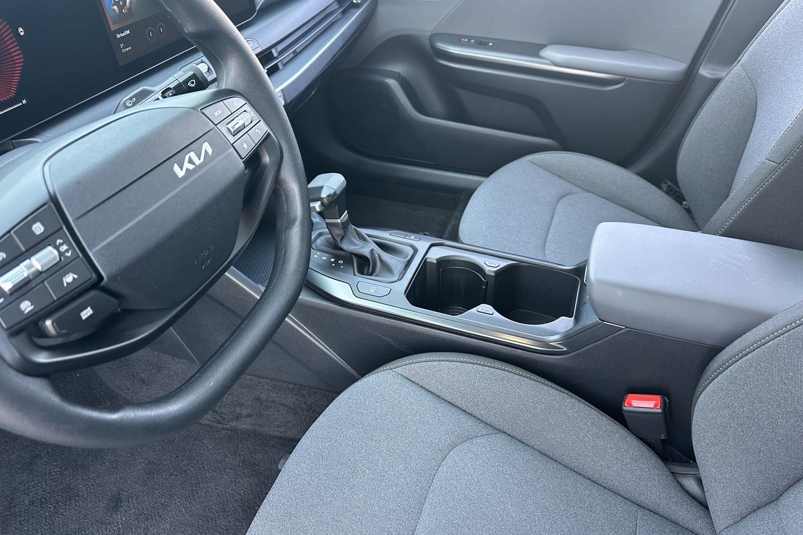 Used 2025 Kia K4 FWD image 10