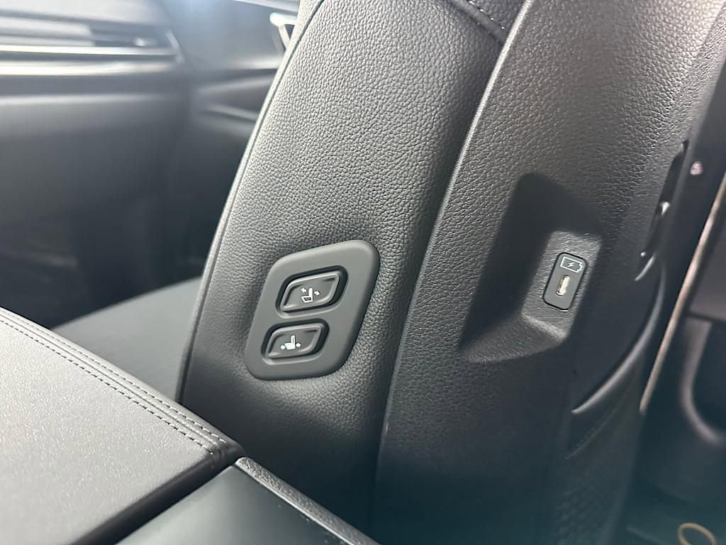 New 2025 Kia Carnival SX Prestige image 24