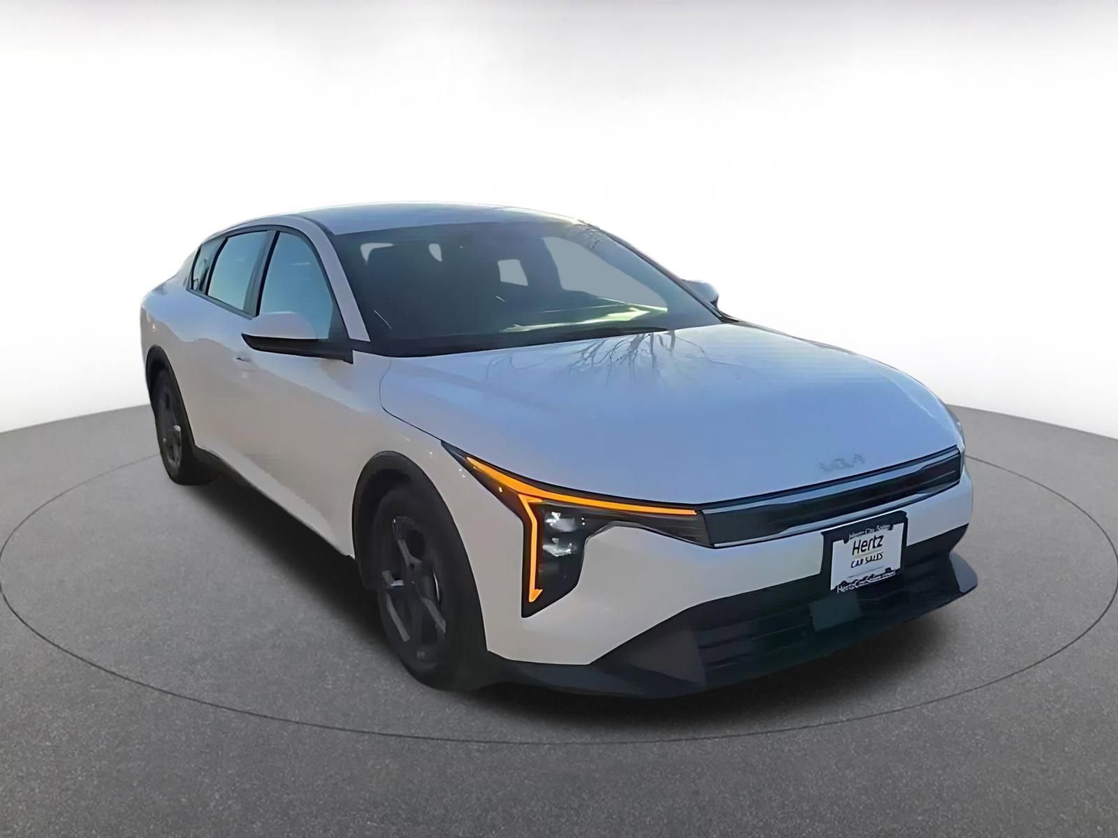 Used 2025 Kia K4 LXS image 3