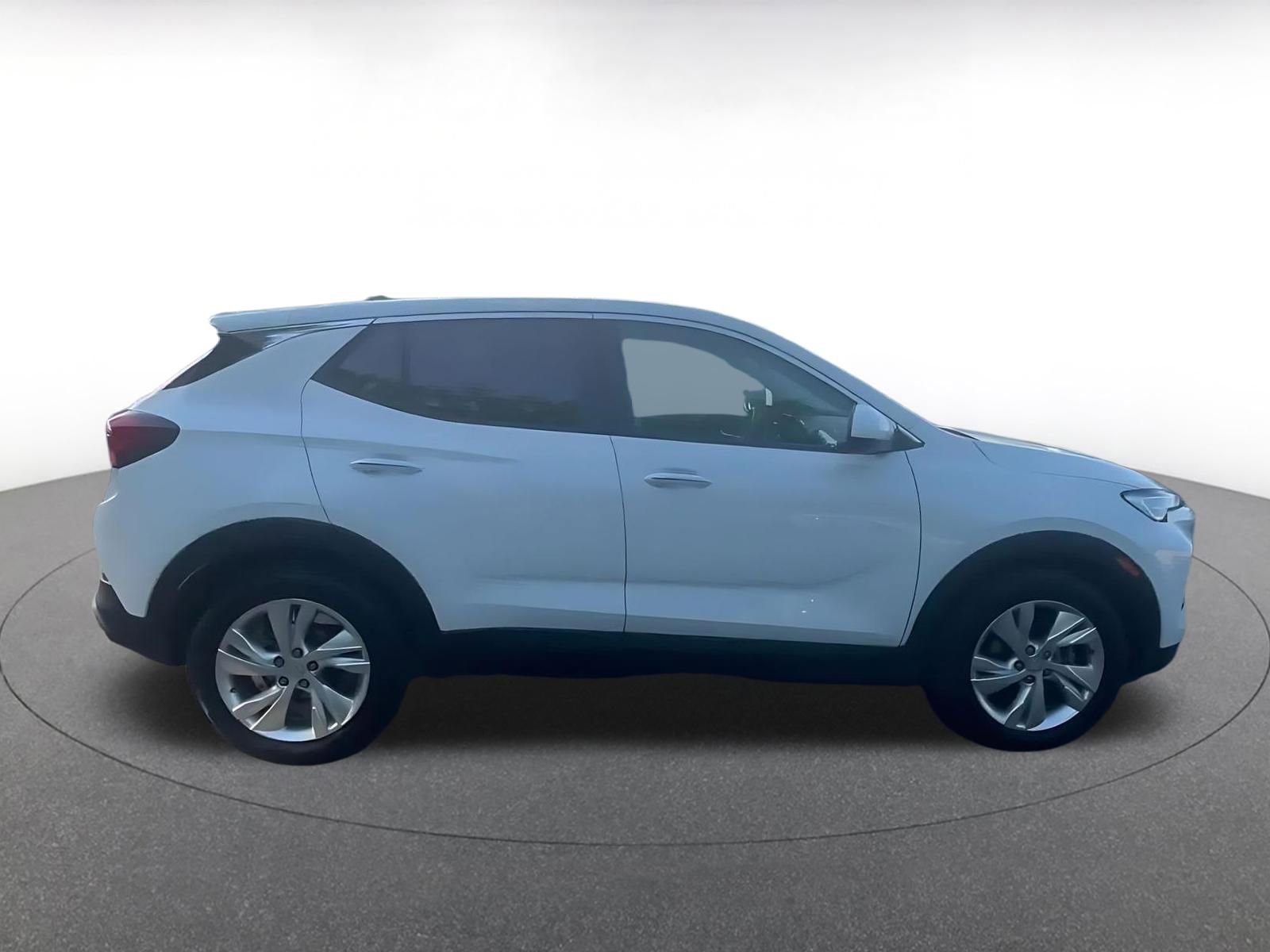 Used 2025 Buick Encore GX Preferred image 16