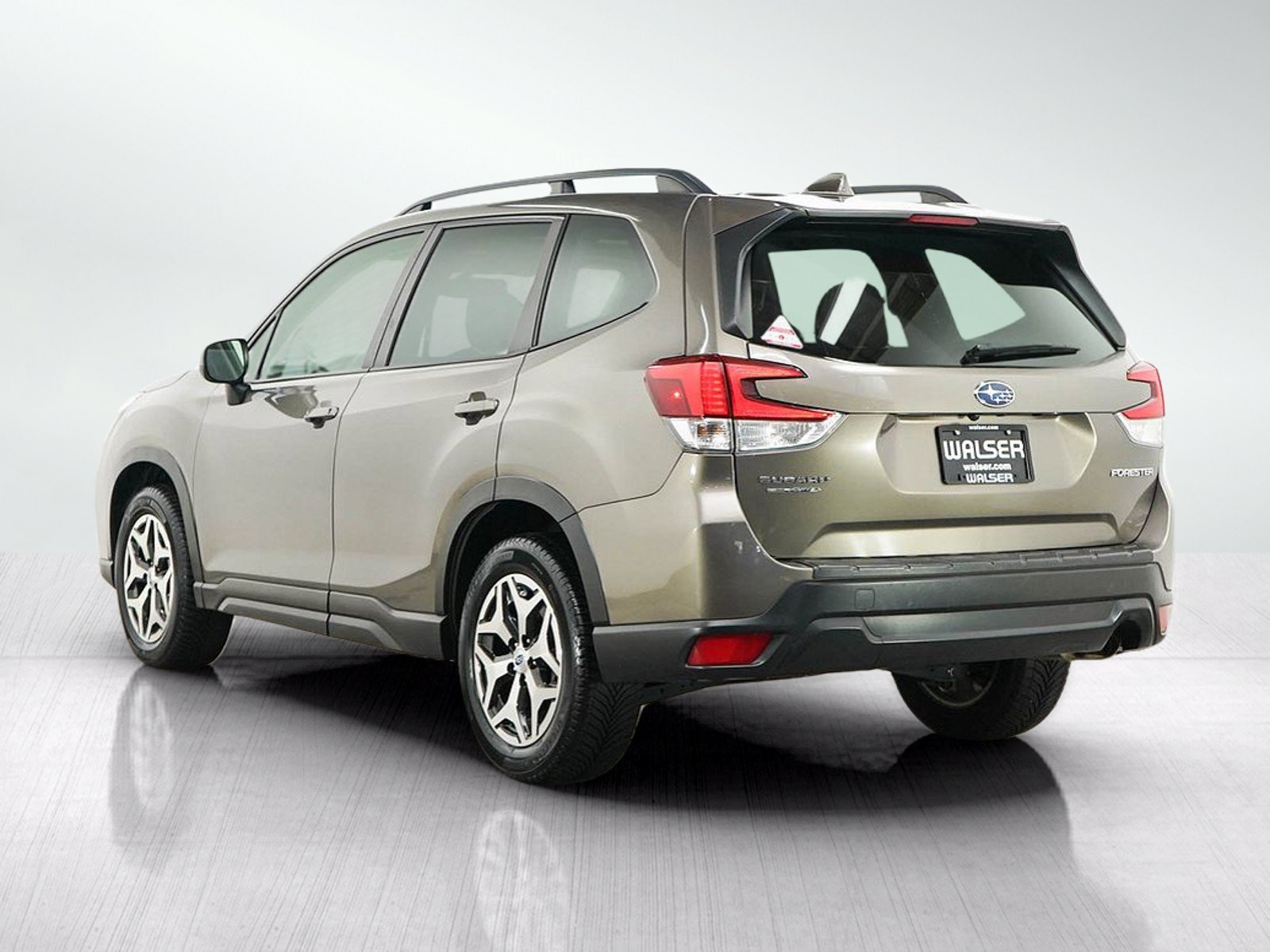 Used 2019 Subaru Forester Premium w/ All-Weather Package AWD/4WD image 3
