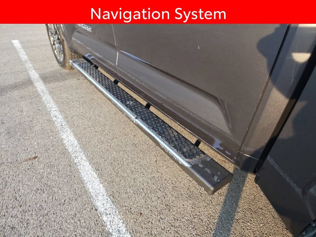 Used 2025 Toyota Tundra Limited AWD/4WD image 6